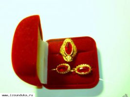 Красивейшее кольцо и сережки с рубином 