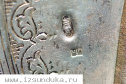 Образ Матери Божьей "ЗНАМЕНИЕ" в массивном серебряном окладе. Россия, XIX век.