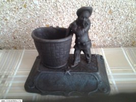 Спичечница "Паяц с корзиной".Чугун, Касли.