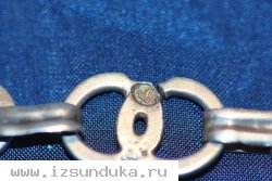 Цепь &laquo;Шатлен&raquo; из серебра &laquo;84&raquo; пробы, украшенная полихромными перегородчатыми эмалями в стиле &laquo;Модерн&raquo;.  Российская Империя. XIX век. Материал: серебро &laquo;84&raquo; пробы, полихромные перегородчатые эмали. Длина цепи
