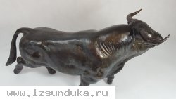 Красивейшая массивная фигура,бык,бронза