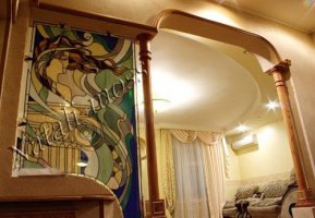 Витраж в интерьере
