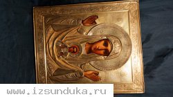 Образ Матери Божьей "ЗНАМЕНИЕ" в массивном серебряном окладе. Россия, XIX век.