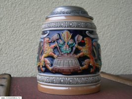 Коллекционная пивная кружка 